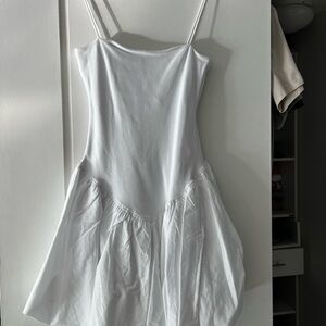 NEW Elegant White Spaghetti Strap Dress